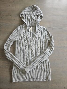 High Sierra Cozy Hooded Cable-Knit Sweater - Gray